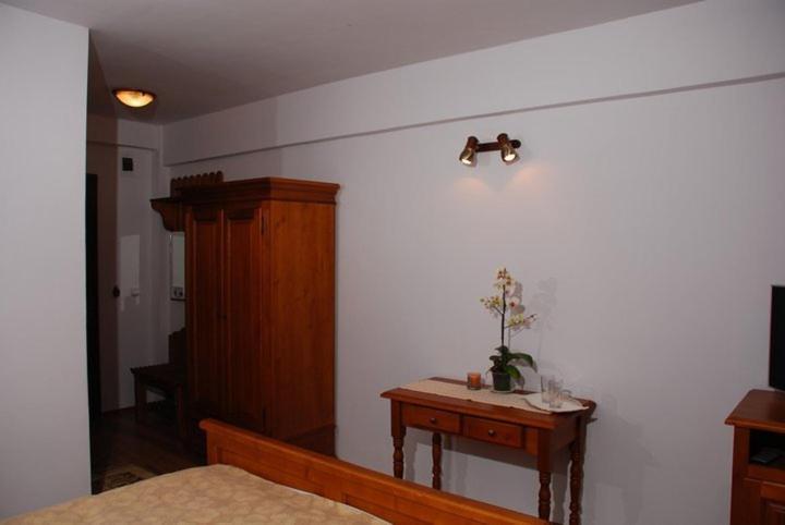 Pension Onelia Gîrda de Sus Chambre photo